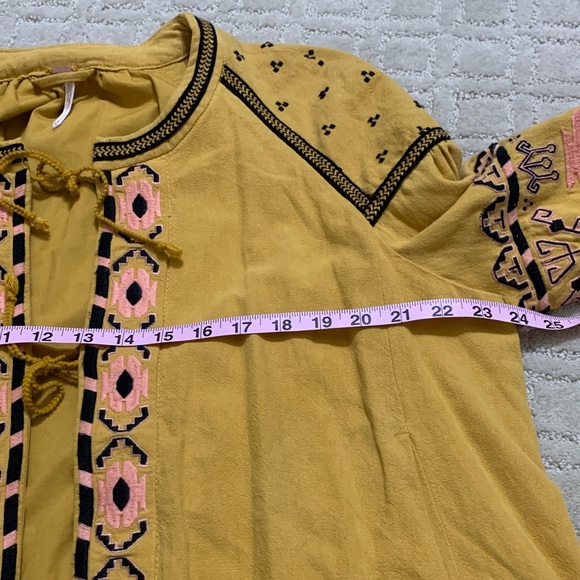 Free People Women’s Embroidered Linen Blend Blouse Jacket Mustard & Pink Boho M - Picture 9 of 12